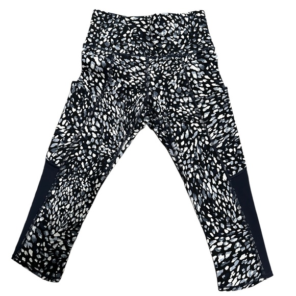 Athleta Pants - Athleta capri legging NEW